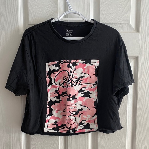 Black with pink section t shirt - Picture 1 of 2